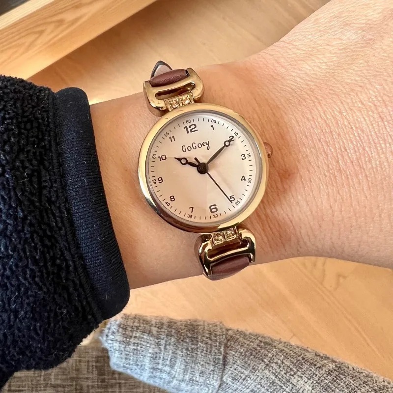 ホット販売クラシックレディース腕時計ファッションアラビア数字 - Luxury Watch With Leather Strap のレビューと価格