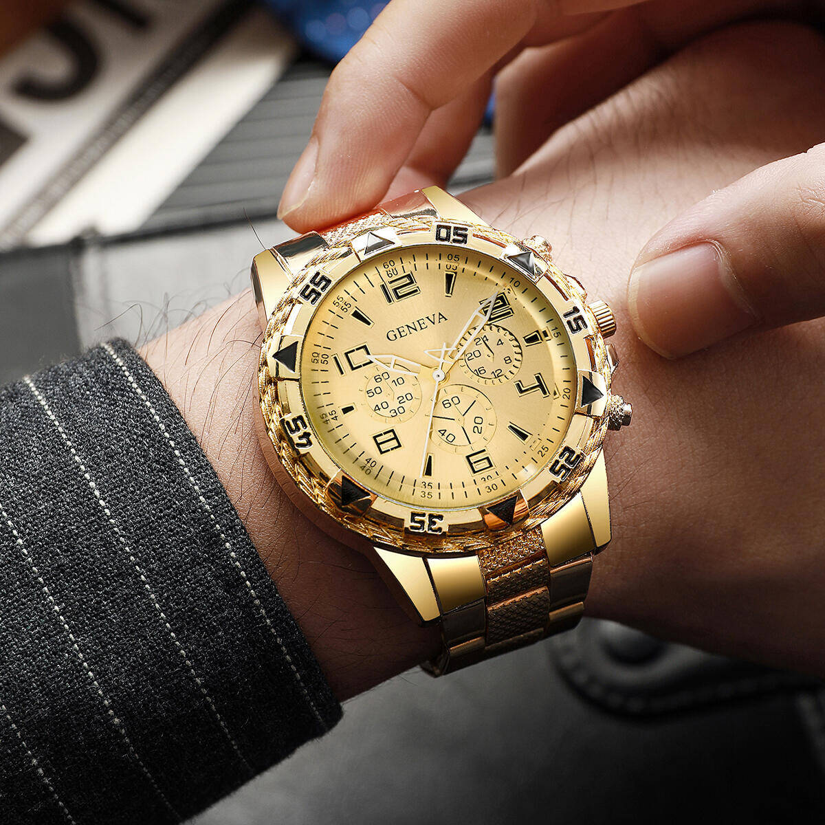 1/4 個ファッションメンズクォーツ時計高級ビッグダイヤルメ - Luxury Watch Under 20000 のレビューと価格