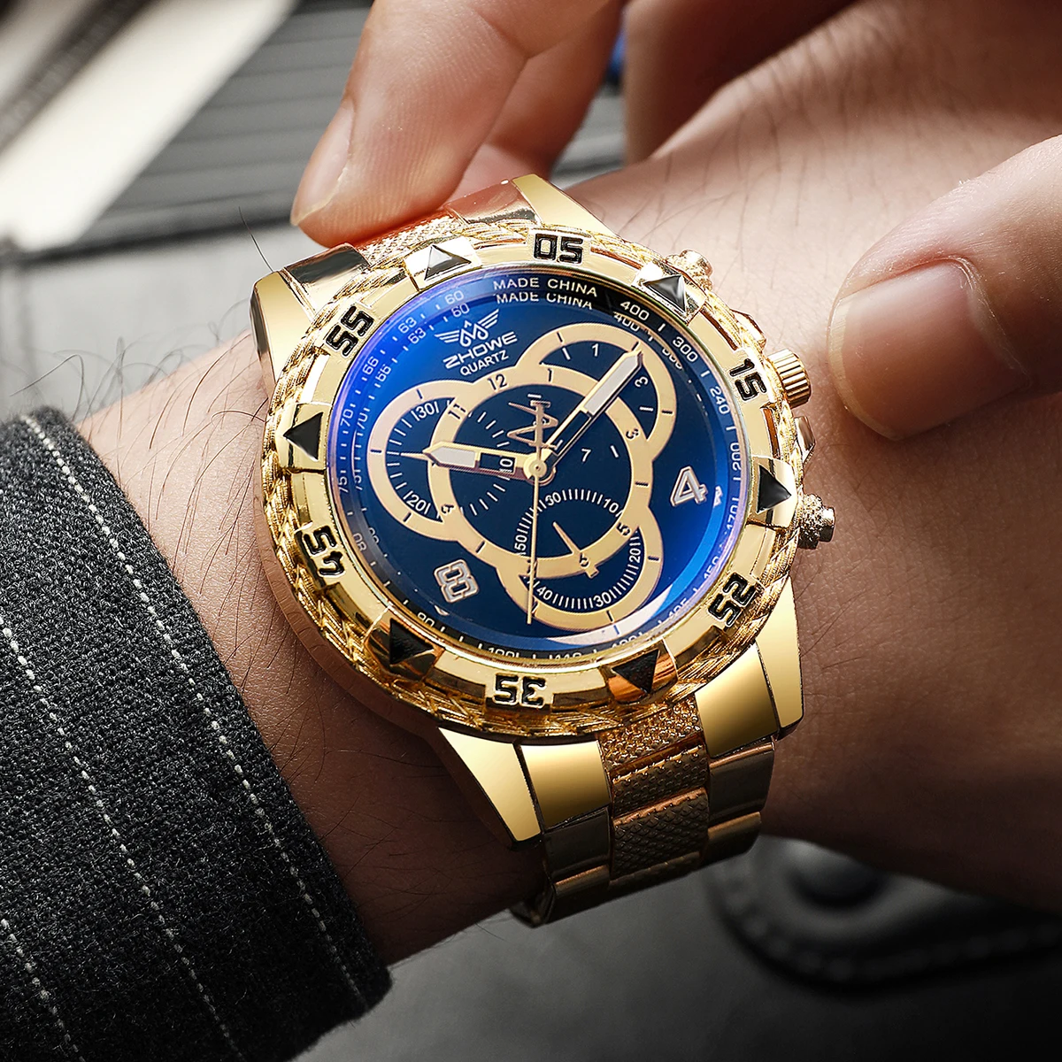 4 個のファッションブルーライトラージダイヤルメンズウォッチ - Luxury Watch Under 20000 のレビューと価格