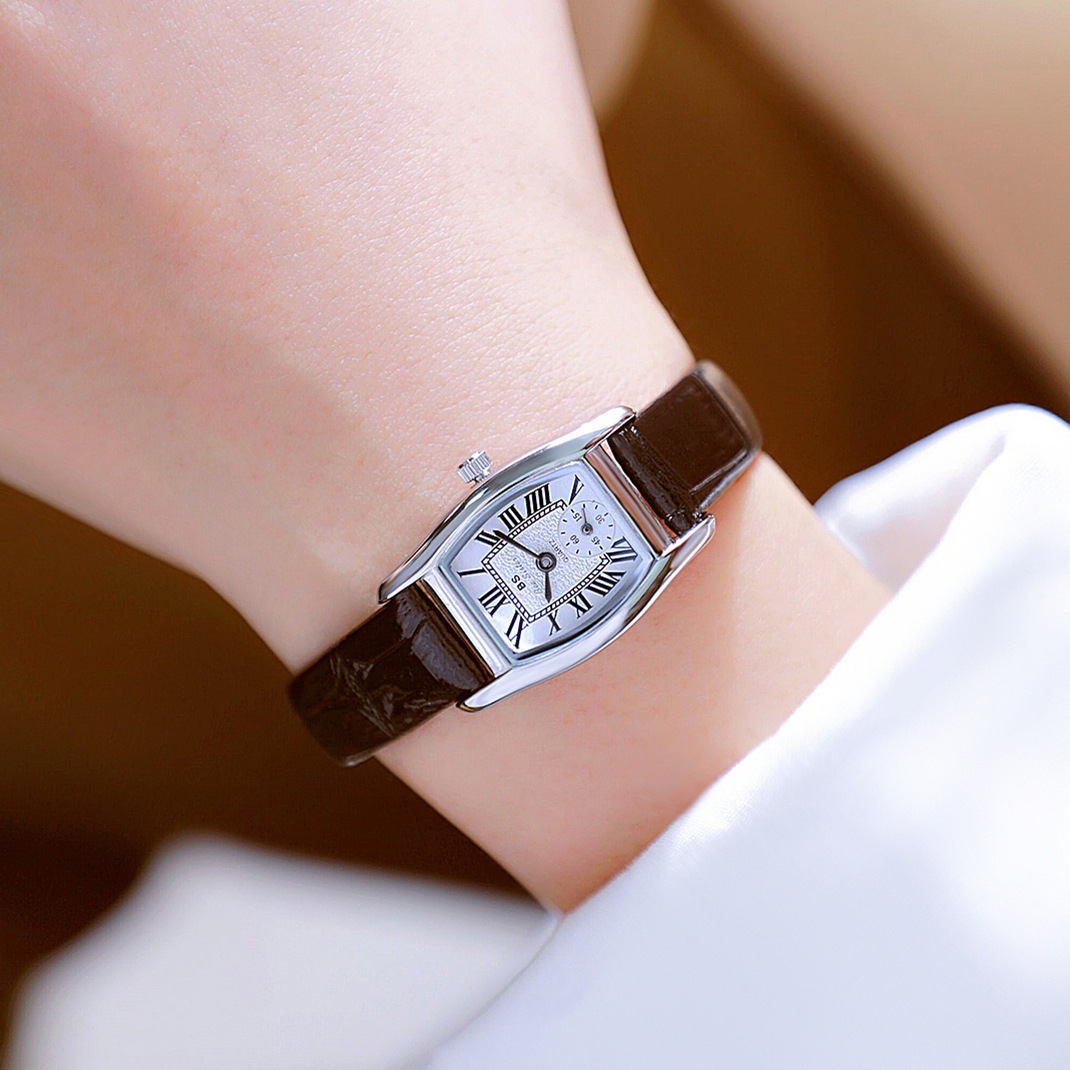 BS レディース腕時計多用途レトロスタイル高級ブランドレザー - Luxury Watch With Leather Strap のレビューと価格