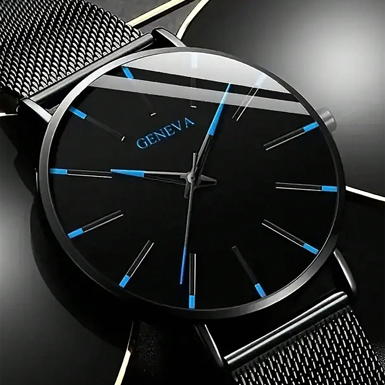 メンズ向けスポーティーでファッショナブルなカジュアルウォッチ - Luxury Watch Under 20000 のレビューと価格