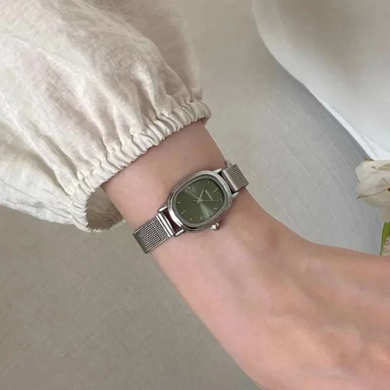 小さなオーバルダイヤルグリーン腕時計シンプルなステンレス鋼レ - Luxury Watch For Girls のレビューと価格