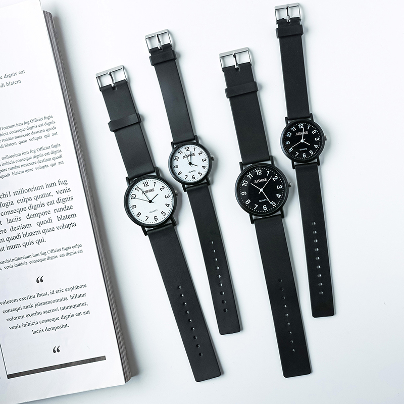 シンプルなブラックウォッチクォーツ時計女性用シリコンストラッ - Luxury Watch For Girls のレビューと価格